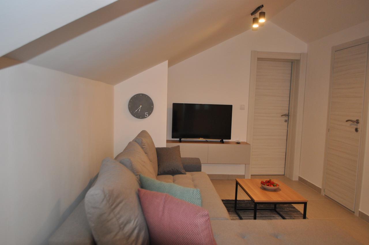 Apartment Maritimo Котор Екстер'єр фото