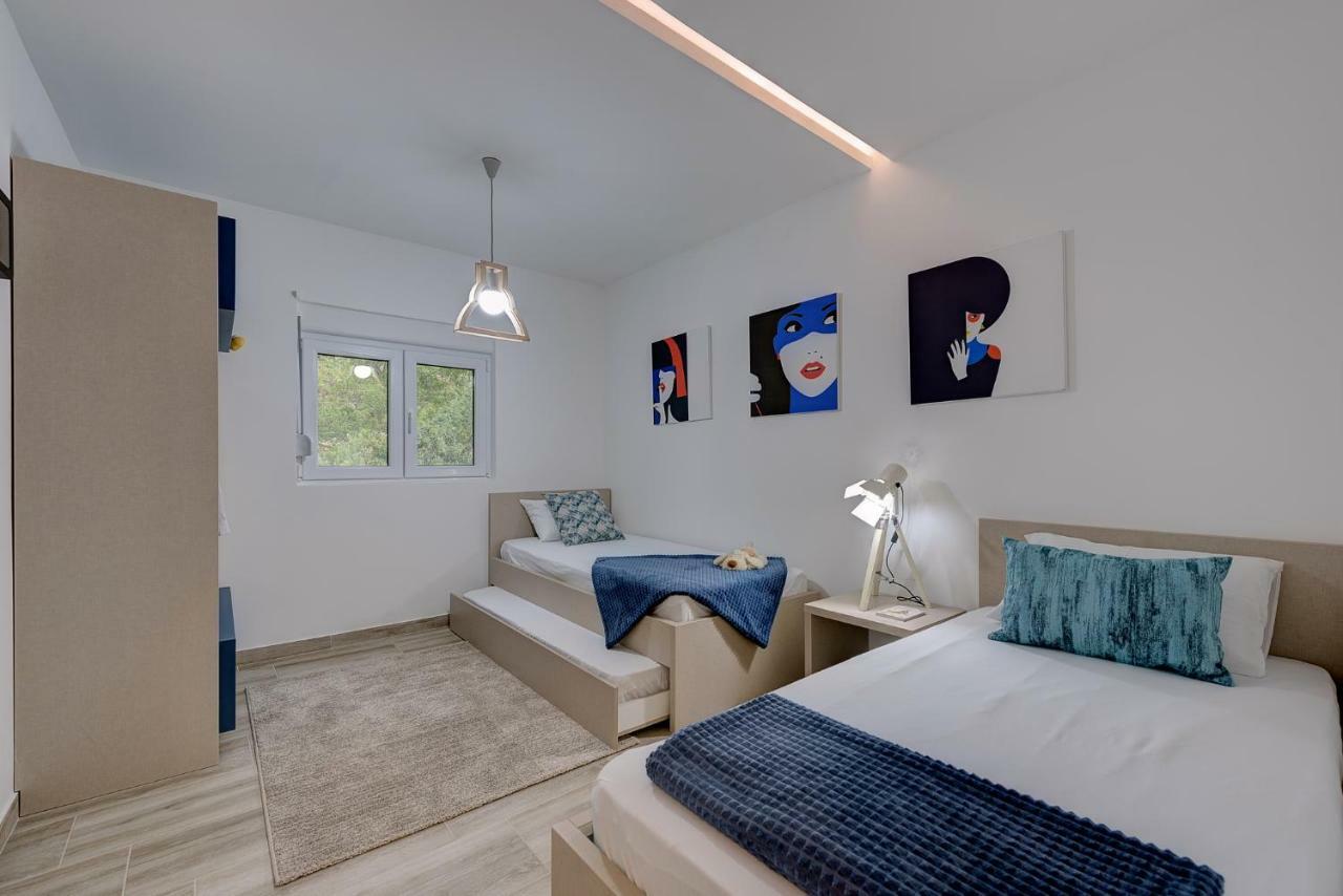 Apartment Maritimo Котор Екстер'єр фото